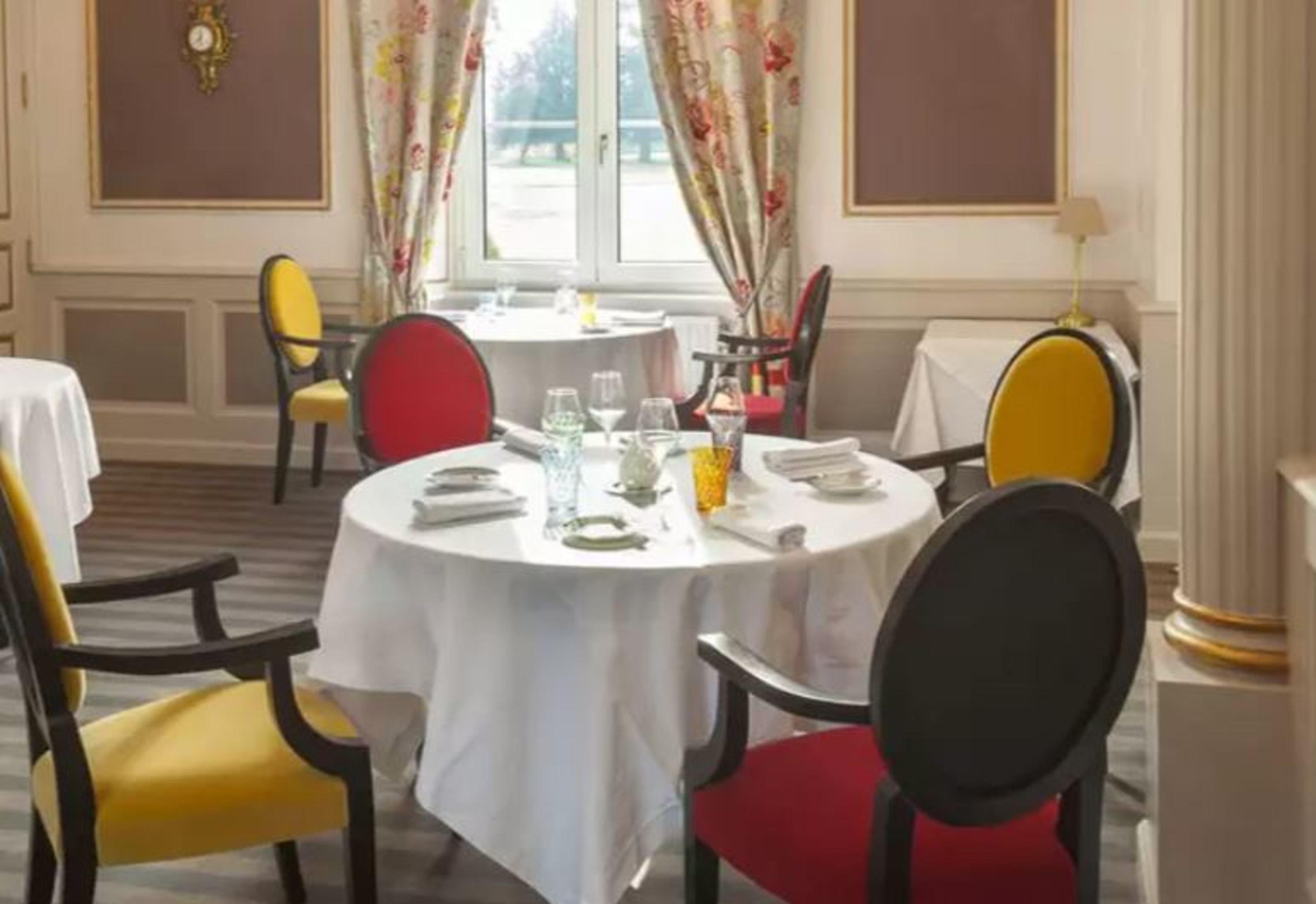 Grand Hotel "Chateau De Sully" - Piscine & Spa -Teritoria Luaran gambar