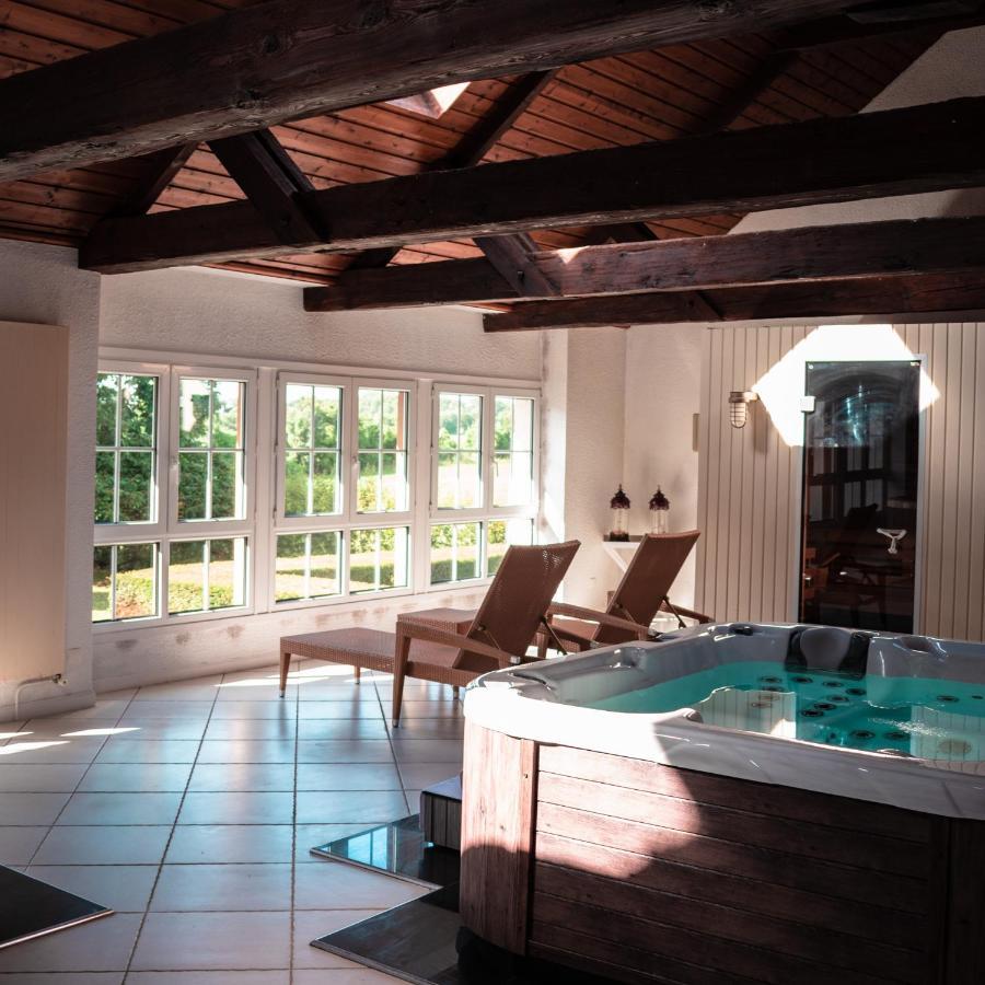 Grand Hotel "Chateau De Sully" - Piscine & Spa -Teritoria Luaran gambar