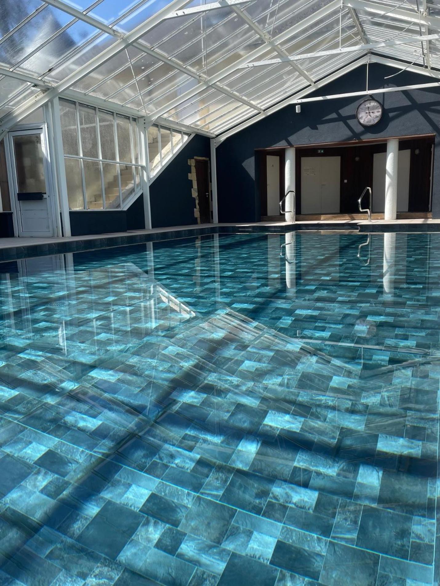 Grand Hotel "Chateau De Sully" - Piscine & Spa -Teritoria Luaran gambar