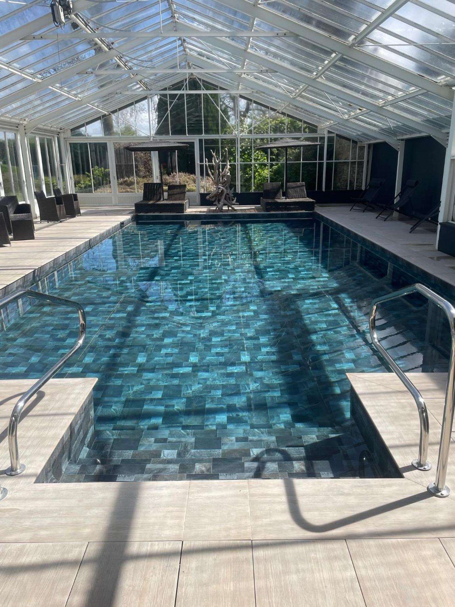 Grand Hotel "Chateau De Sully" - Piscine & Spa -Teritoria Luaran gambar